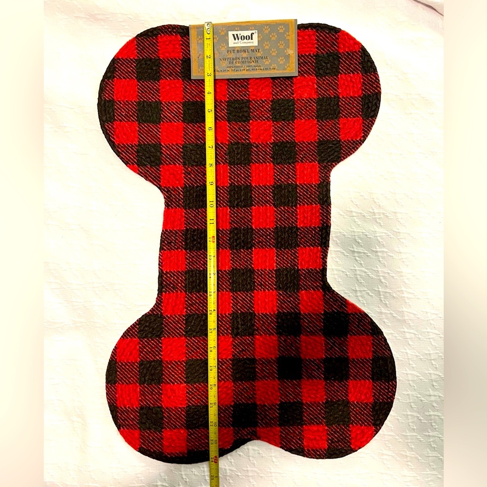 🦴🐾 Dog bowl mat NWT Woof bone red black buffalo plaid OBO furbaby